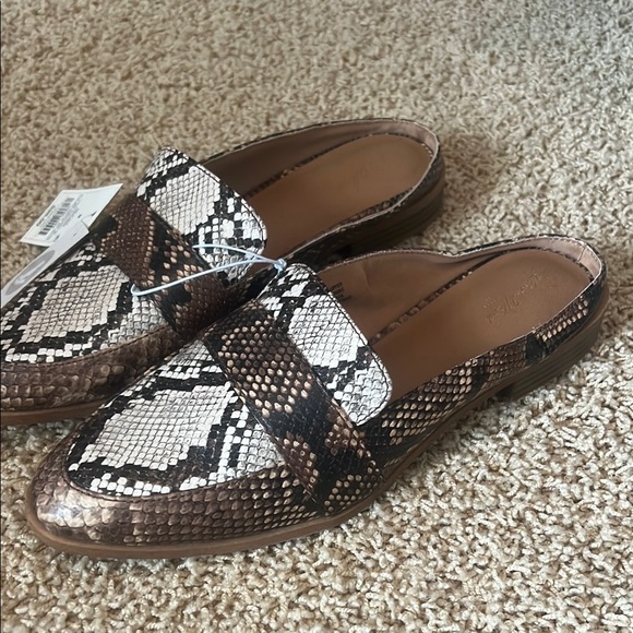 Universal Threads Faux Snakeskin Loafers mules sz 9 - Picture 2 of 5
